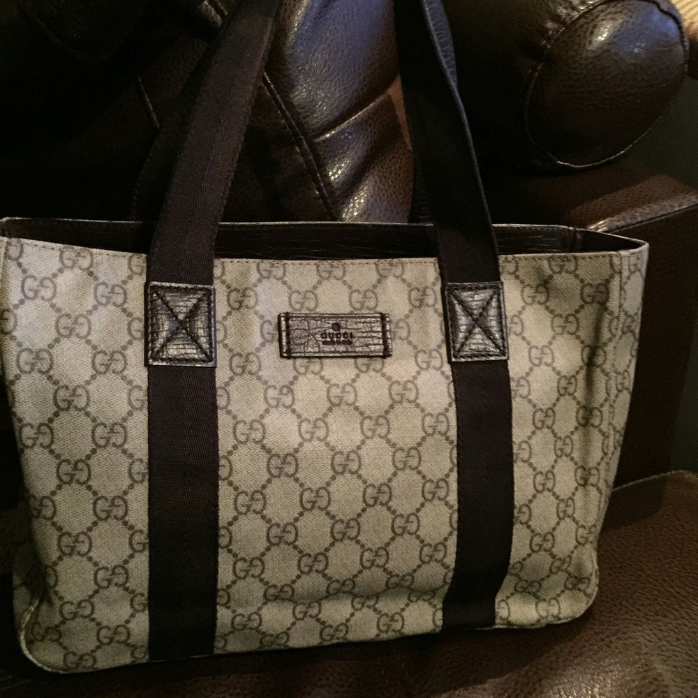 🔴SOLD🔴 Gucci GG Supreme Coated Canvas Tote Bag